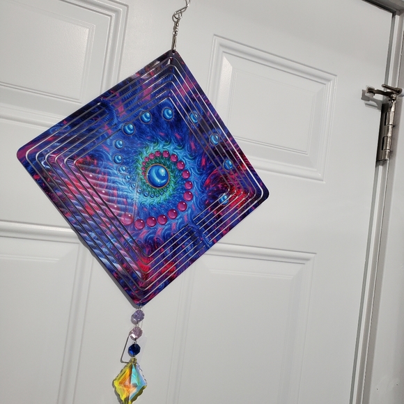 Psychedelic Pattern Double sided 3D Wind Spinner - Picture 8 of 9